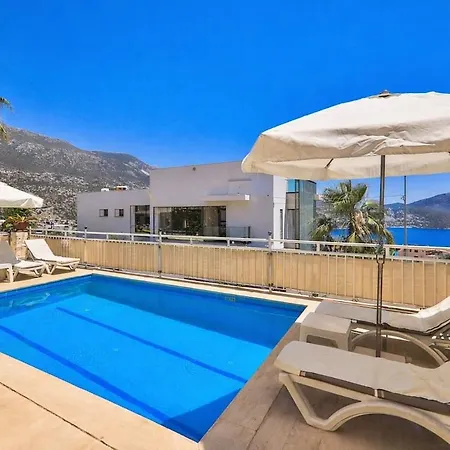 Kalkan'da Deniz Manzarali 6 Kisilik * קס