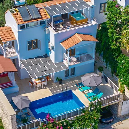 Kalkan'da Deniz Manzarali 6 Kisilik וילה קס