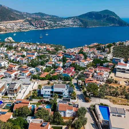 Kalkan'da Deniz Manzarali 6 Kisilik וילה קס