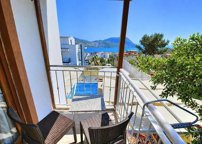 Villa Kalkan'da Deniz Manzarali 6 Kisilik