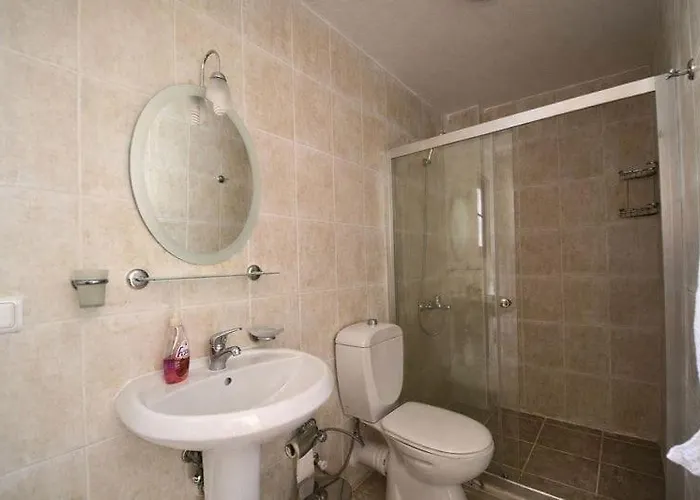 Kalkan'da Deniz Manzarali 6 Kisilik Kas